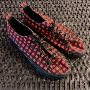 Hot Topic Womens Red Black Plaid Canvas Platform Size 10 Sneakers